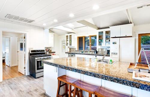 Mendocino House | Ocean Trails