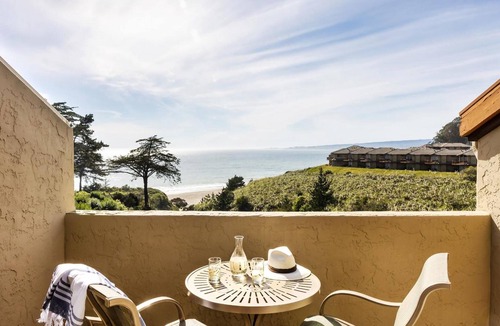 Rio del Mar Hotel | Ocean View 1 Bdrm Suite Share Save