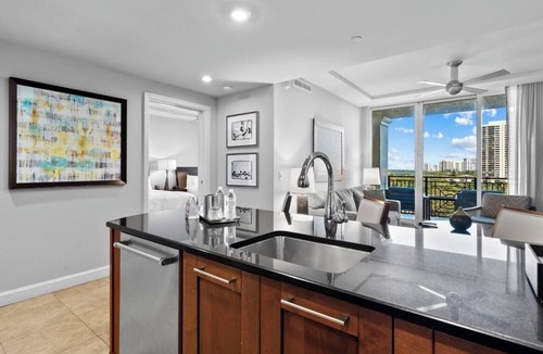 Singer Island Hotel | OCEAN VIEW! 2bd 2bth Palm Beach Resort and Spa