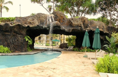 Hanamaulu Apartment | Ocean View 4th Floor Deluxe Suite. Fun Resort With Pools, Beach, and Dining