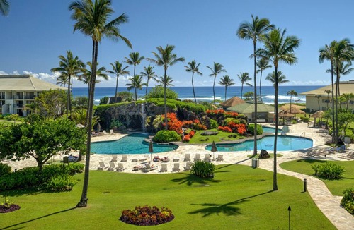 Hanamaulu Apartment | Ocean View 4th Floor Deluxe Suite. Fun Resort With Pools, Beach, and Dining