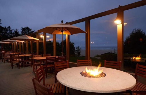 Newport Hotel | Ocean View Accommodation, Pet-friendly | Access to North Coast Highway 101