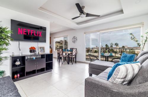 La Joya Apartment | Ocean View, Amazing Sunsets, AC, Pool