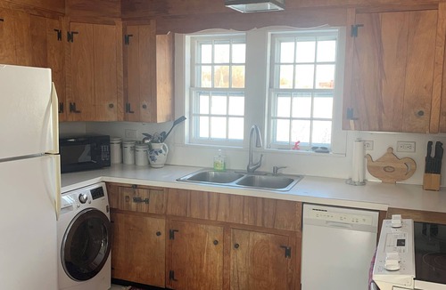 Greenbush Cottage | Ocean view antique cape