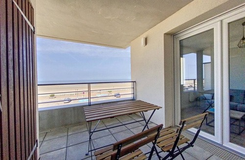 Stella-Plage Apartment | Ocean-View Apartment, 4 Guests, Balcony, Secure Building with Elevator and Garage