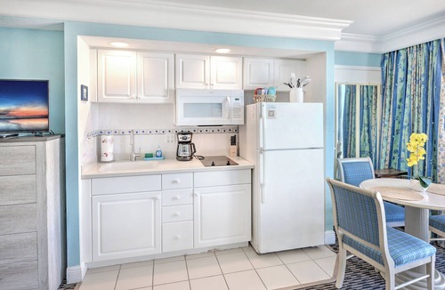 Ortona Park Condo | Ocean View Balcony Studio | Sleeps 4 | 12th Floor