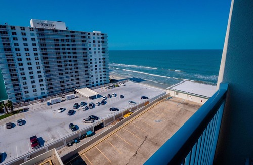 Ortona Park Condo | Ocean View Balcony Studio | Sleeps 4 | 12th Floor