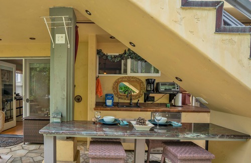 Leucadia Apartment | Ocean view, beach close escape to nature.