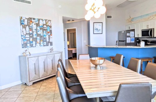 Avalon Beach Estates Condo | Ocean View, Beach service incl, Steps to Beach, Pool