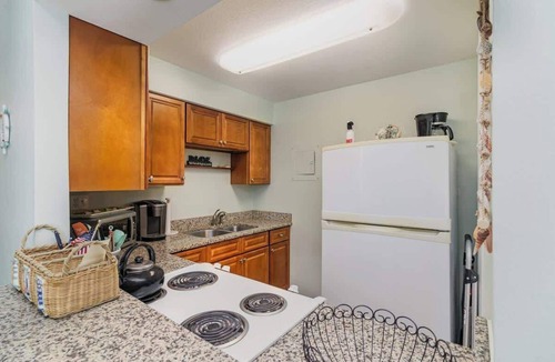 Cocoa Beach Apartment | Ocean View, Beach Villas 14