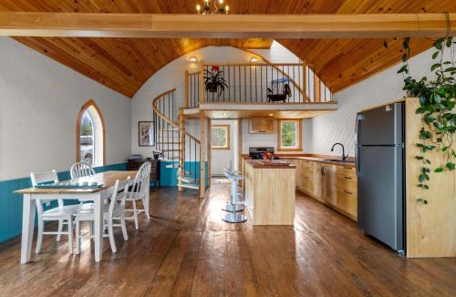 Port Rexton House | Ocean View Chapel Port Rexton with Sauna 2BR