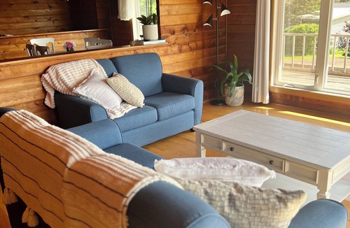 Bayview Cottage | Ocean view cottage with a perfect wrap around deck to watch beautiful sunsets.