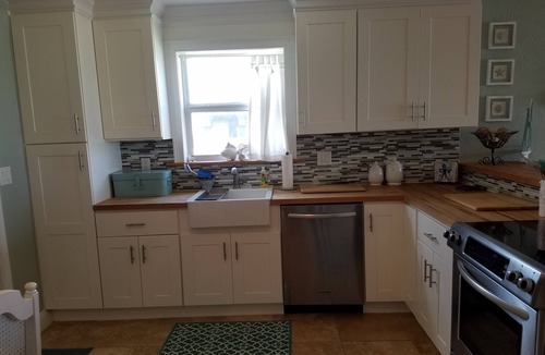 O'byrne House | Ocean view cottage in Ormond by the Sea