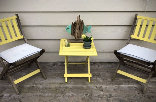 Wallace Cottage | Ocean View Cottage with shared private access to the beach