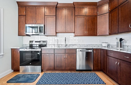 Ocean Park House | Ocean View Direct Beach Access Sleeps 18