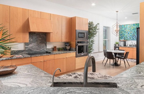 Portlock House | Ocean View Escape - Gorgeous ocean views, AC