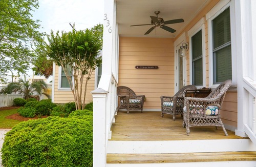 Southport House | Ocean-view, family-friendly, walking access to charming town and marina