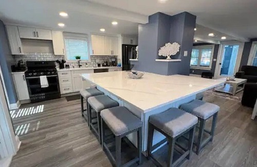 Old Lyme House | Ocean View in Old Lyme