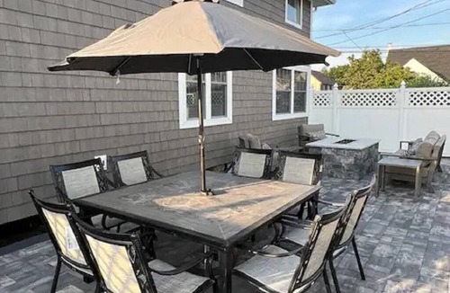 Old Lyme House | Ocean View in Old Lyme