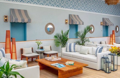 North Ocean City Hotel | Ocean View King, Ashore Resort, Relaxing Beachfront, Oceanfront Dining