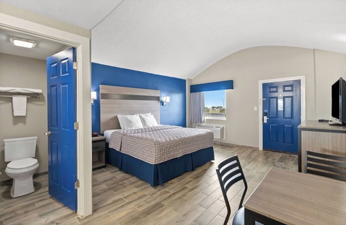 Rockport Hotel | Ocean View King with Private Balcony &Beach Access