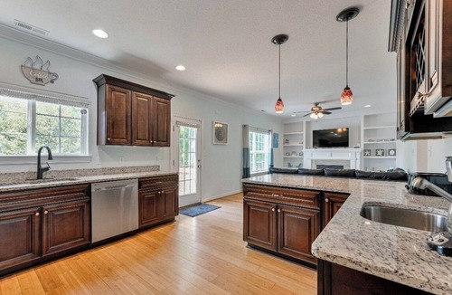 Willoughby Spit House | Ocean View/Norfolk Family Beach House, 5BR!