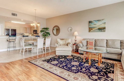 Fernandina Beach Condo | OCEAN VIEW * Pool * Jacuzzi * Garage