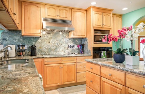 Kailua-Kona House | 🏖️Ocean View | Private Pool, Patio, & Lanai