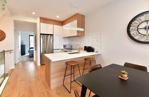 Orewa House | Ocean View Retreat - Orewa Beach