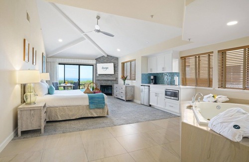 Rio del Mar Hotel | Ocean View Spa Studio