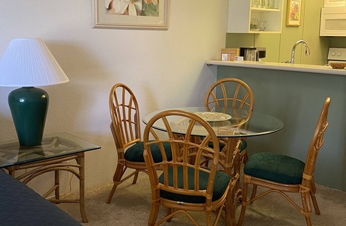 Kaanapali Condo | Ocean View Studio #264 - May 9-21, 2026 - 7 night minimum - SPECIAL