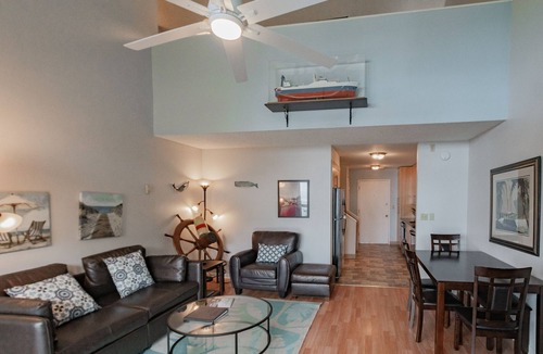 Otter Rock Apartment | Ocean-View Suite with Loft & Full Kitchen