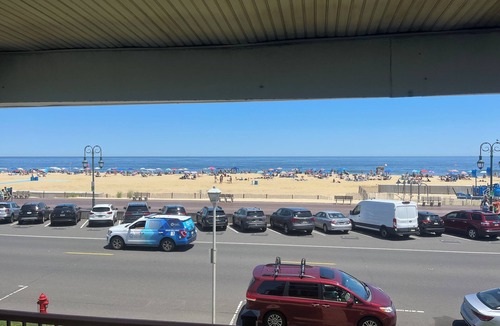 Wall Apartment | Ocean view vacation house