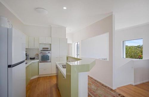 Marcus Beach House | Ocean View Villa Marco @ Marcus Beach