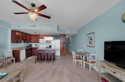 Panama City Beach Condo | Ocean View w/5 Pools+ Walk to Beach + Mini Golf