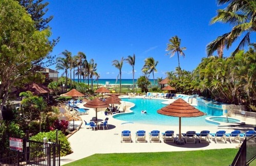 Palm Beach Apartment | Ocean View Waterfront Apartment Gold coast