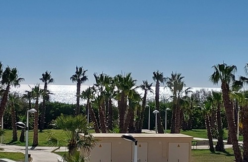 Cabanes Apartment | Ocean viewpoint in front of Torre la Sal beach. Close to Magic World.