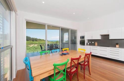 Anna Bay House | Ocean Views 41