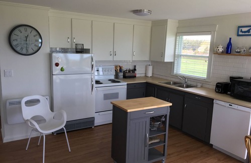 Cavendish Cottage | Ocean views, 5 minute walk to beach