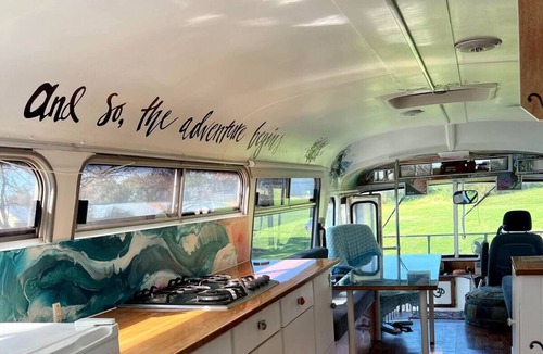 Penneshaw House | Ocean Views Bus Stay