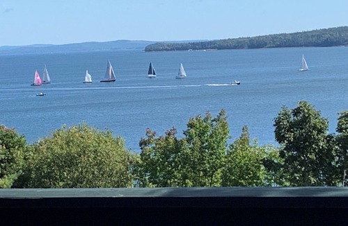 Northport Cabin | Ocean Views Charming 2-bedroom 2 bath Modern Log Cabin