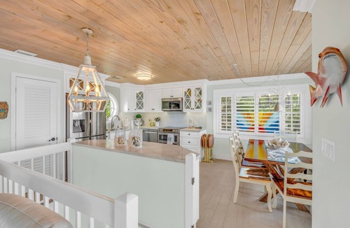 Stillwright Point House | Ocean Views from this 4bed/3bath home on the water!