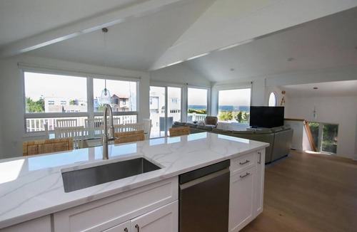 Harvey Cedars House | Ocean-views From Multiple Decks