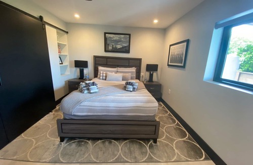 Sunset Cliffs House | Ocean Views in Point Loma, 2 Patios + Fire Pit