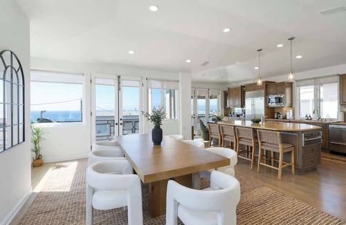 The Strand House | Ocean Views/Luxe 5BR Mansion/Bikes & Elevator