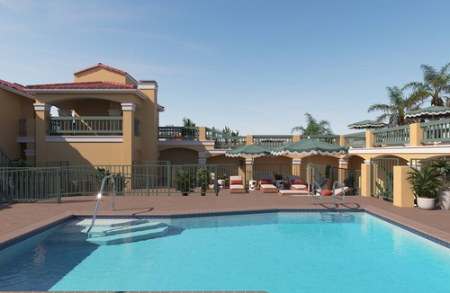 Diamond Crestview Hotel | Ocean Views + Pool + Hot Tub| Walk to Beach + Laguna Attractions + Dining