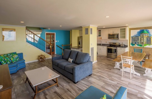North Shores Condo | Ocean Views Private Beach Pool Parking Clean Comfortable