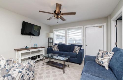 Port Aransas House | Ocean Views - Sleeps 6 Resort Pool