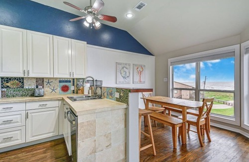 Galveston House | OCEAN VIEWS! Steps away from the sand!