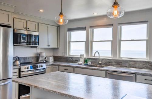 Truro House | Ocean Views Steps to Private Beach A C